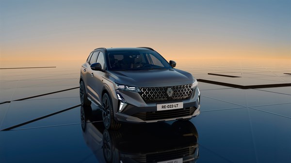 Vozilo Renault Austral u sivoj boji, pogled sprijeda i bočno.