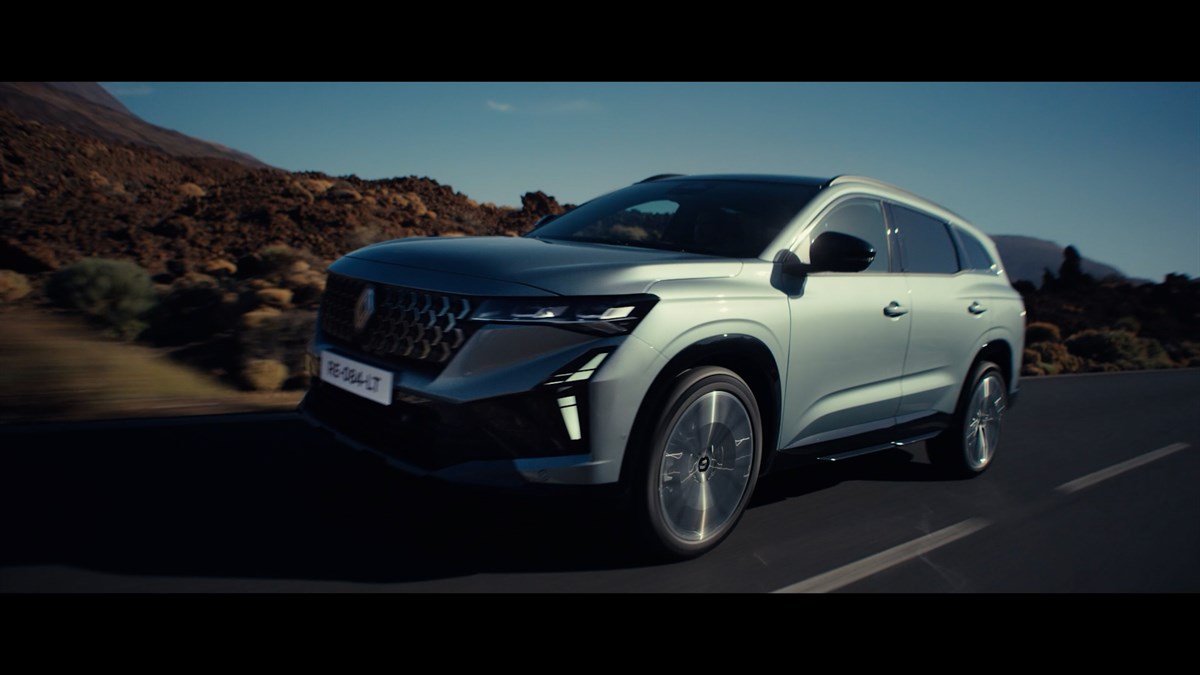 kultne kampanje – Renault Espace full hybrid E-Tech