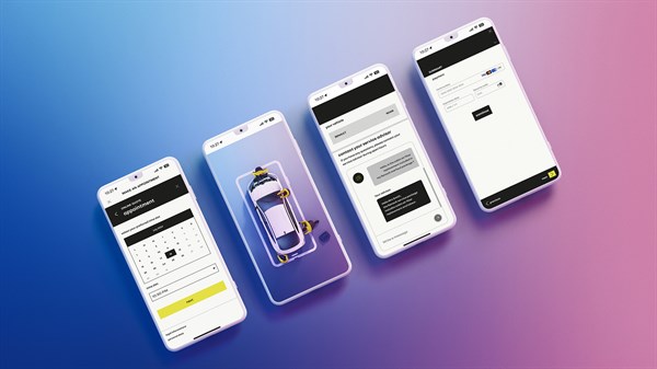 Četiri zaslona pametnog telefona prikazuju različite digitalne usluge za upravljanje vozilom Renault, uključujući rezervaciju termina, pregled vozila i komunikaciju sa servisom. Telefoni su postavljeni na plavoj i ružičastoj gradijentnoj pozadini.