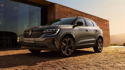 Sjajno crni krov - Renault Austral