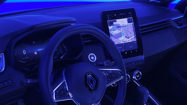 Renault Clio E-Tech full hybrid - digitalni brzinomjer, multimedijski ekran