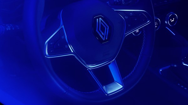 Renault Clio E-Tech full hybrid - presvlake