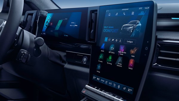 Renault Rafale E-Tech hybrid - 4Control