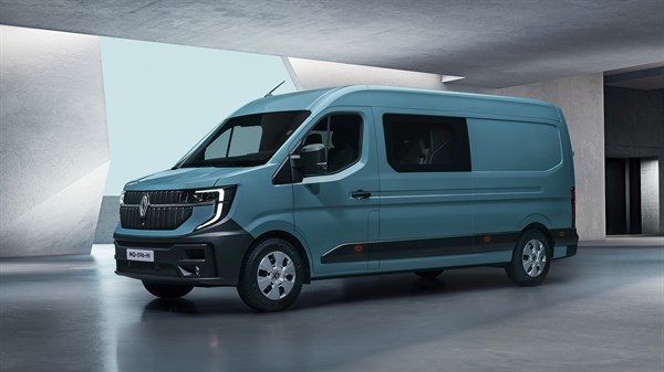 novi aerodinamični dizajn -dvostruka kabina- Renault Master