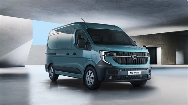 Vozilo Renault Master furgon s novim aerodinamičnim dizajnom, bočni prednji pogled