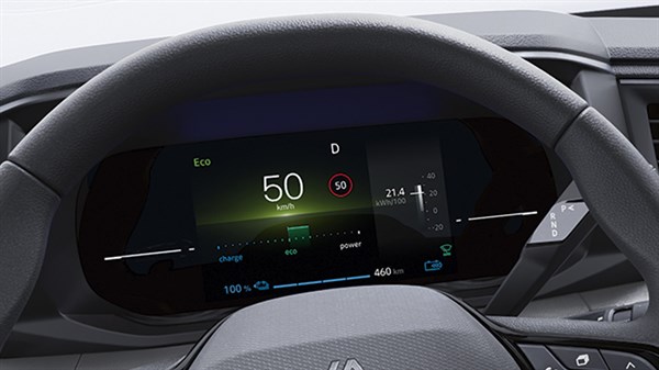 Digitalna instrumentna ploča vozila Master E-Tech electric s prikazom brzine i dometa



