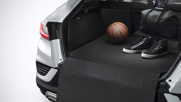 Easyflex modularna zaštita u prtljažniku vozila Megane Conquest full hybrid E-Tech s preklopljenim stražnjim sjedalom.

