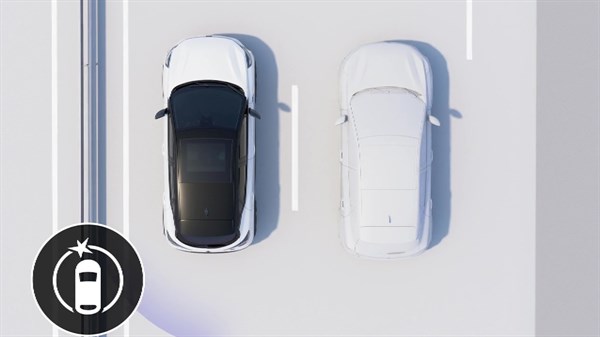 Pogled odozgo na vozilo Captur full hybrid E-Tech između dvaju vozila, s prikazom sustava koji upozorava na mogući sudar s bočne strane.