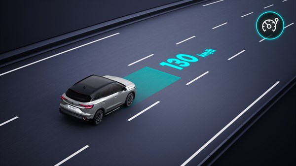 Renault Austral full hybrid E-Tech na cesti s prikazom sustava za ograničavanje brzine. 