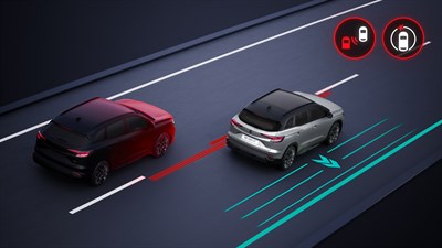 Renault Austral full hybrid E-Tech  mijenja traku dok drugo vozilo dolazi straga, uz prikaz sustava koji automatski ispravlja putanju.
