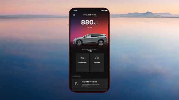 Zaslon mobilne aplikacije My Renault s prikazom povezanih funkcija vozila.

