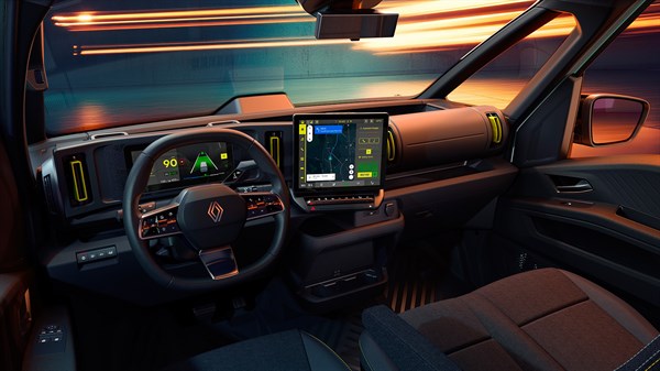 Renault Trafic E-Tech electric - high-tech dashboard