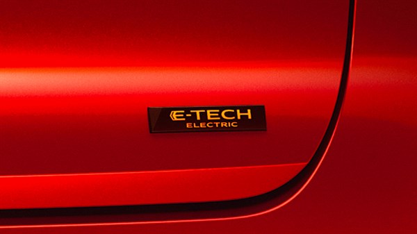 Znak E-Tech Electric na stražnjem dijelu vozila Megane E-Tech Electric

