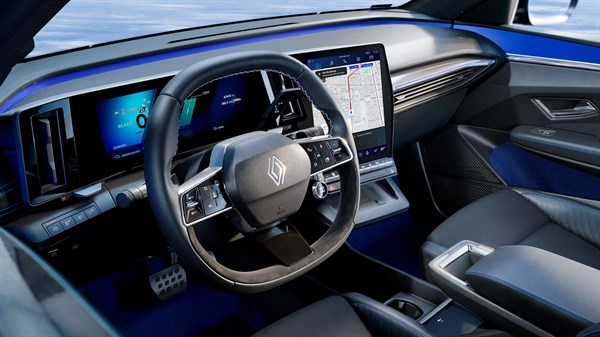Kokpit vozila Megane E-Tech electric sa sportskim papučicama i Alpine sučeljem.

