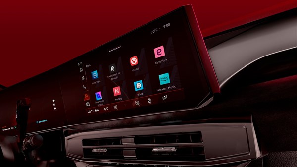 Multimedijski zaslon novog Renault Clio vozila s prikazom aplikacija i zabavnih sadržaja.