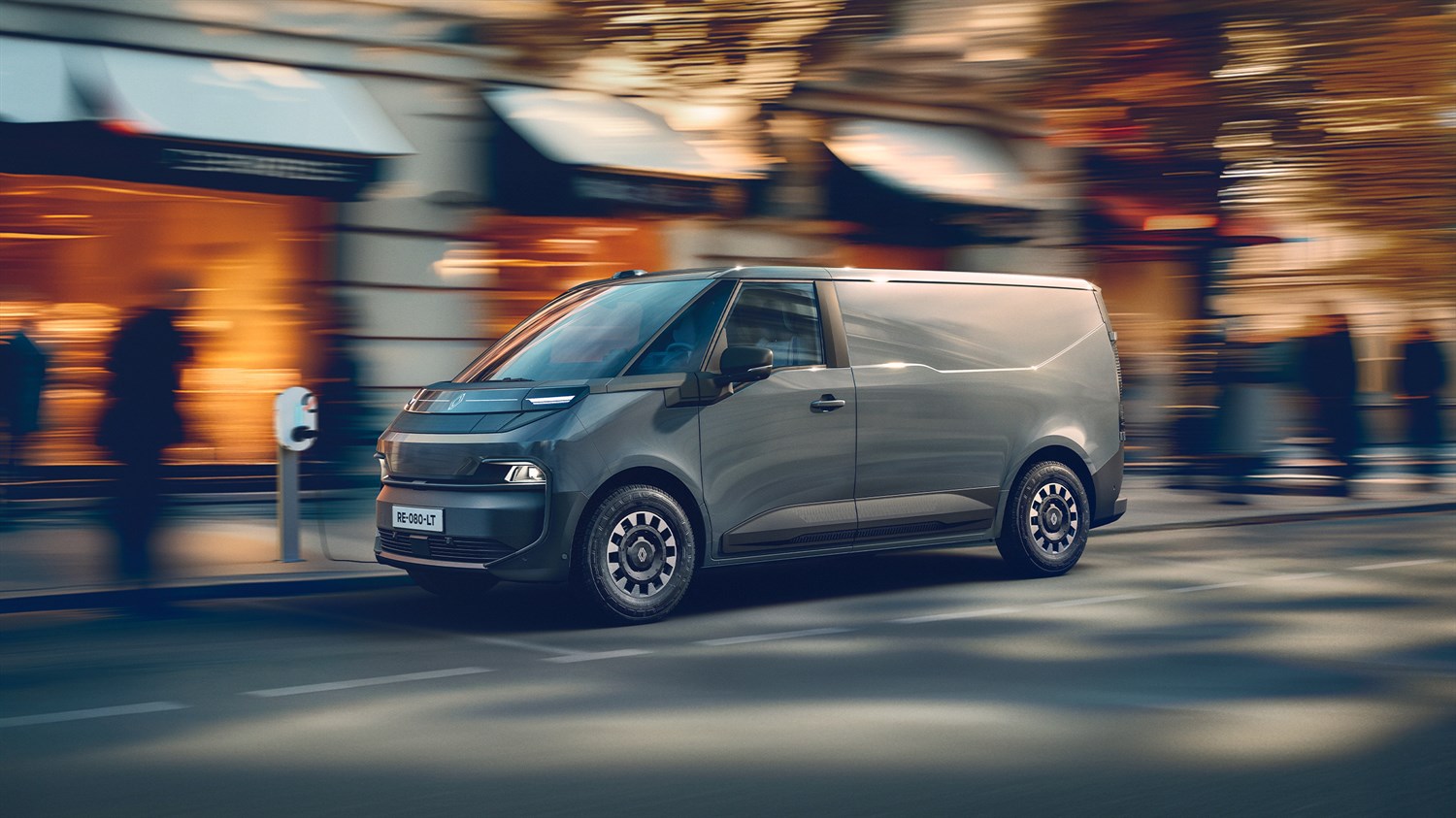 about 20 minutes to charge - new Renault Trafic Van E-Tech electric