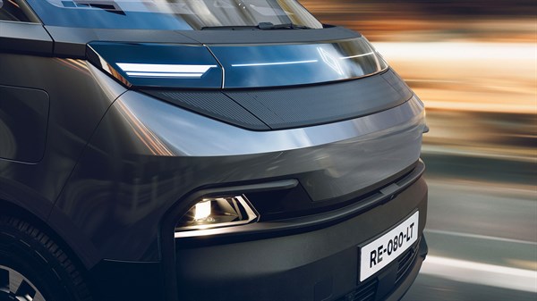 new Renault Trafic Van E-Tech electric - futuristic, contemporary design