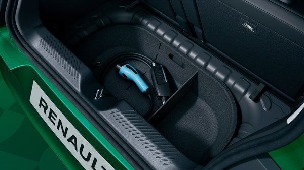 felt-lined storage - Renault Twingo E-TePrtljažnik vozila Renault Twingo E-Tech electric s filcom obloženim spremnikom ispod poda i pohranjenim kabelom za punjenje.ch electric