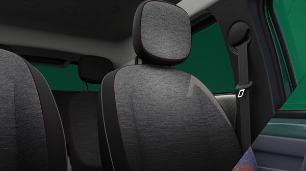 Unutrašnjost vozila Renault Twingo E-Tech electric s prikazom armaturne ploče, sjedala i digitalnog zaslona