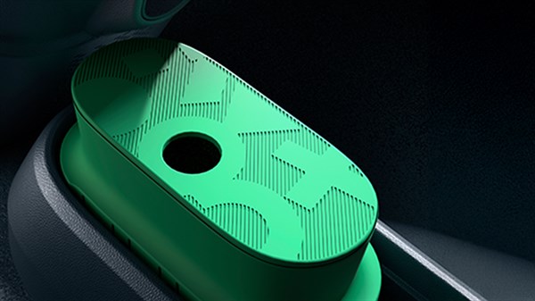 Mali zeleni organizator u središnjoj konzoli vozila Renault Twingo E-Tech electric