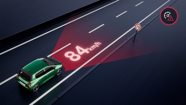 Vozilo Renault Twingo E-Tech electric prikazuje ograničenje brzine prepoznato prometnim znakom