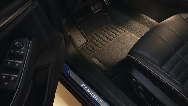Postrance - dodatna oprema - Renault Austral E-Tech full hybrid