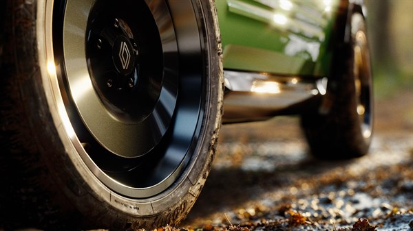 15 mm higher ground clearance, 20 mm wider track &amp; new 18'' diamond cut wheels
