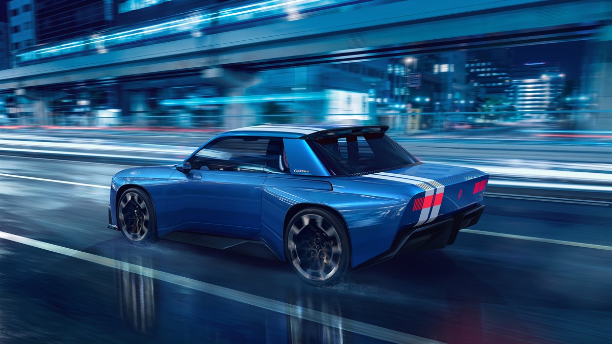 Renault 8 Gordini Concept u vožnji, pogled straga.