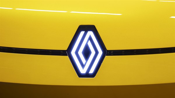 svjetleći logo - prototip Renault 5 E-Tech electric 