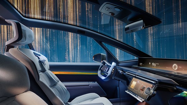 unutrašnjost konceptnog vozila Renault R-Space Lab s panoramskim openR panorama zaslonom i prostranim kokpitom