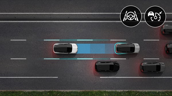 100 % električni Renault Megane E-Tech – aktivna pomoć u vožnji